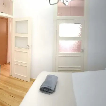 Apartment Mastros